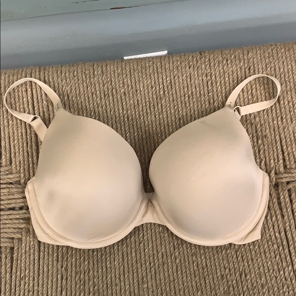 Victoria secret Demi uplift bra!
